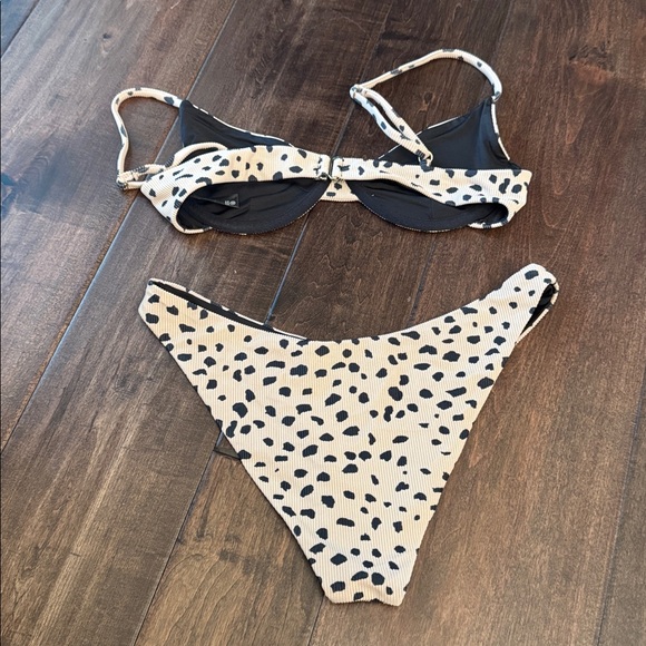 Beach Riot Ribbed Spotted Bikini cheetah - Picture 5 of 8